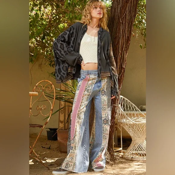 POL Boho Patchwork Wide-Leg Jeans | Multicolor Magic & Relaxed Fit - Picture 7 of 8